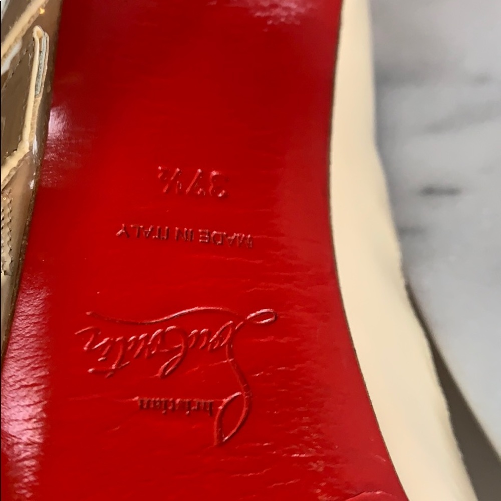 Christian Louboutin Differa SIGNED heels in nude - Picture 8 of 16